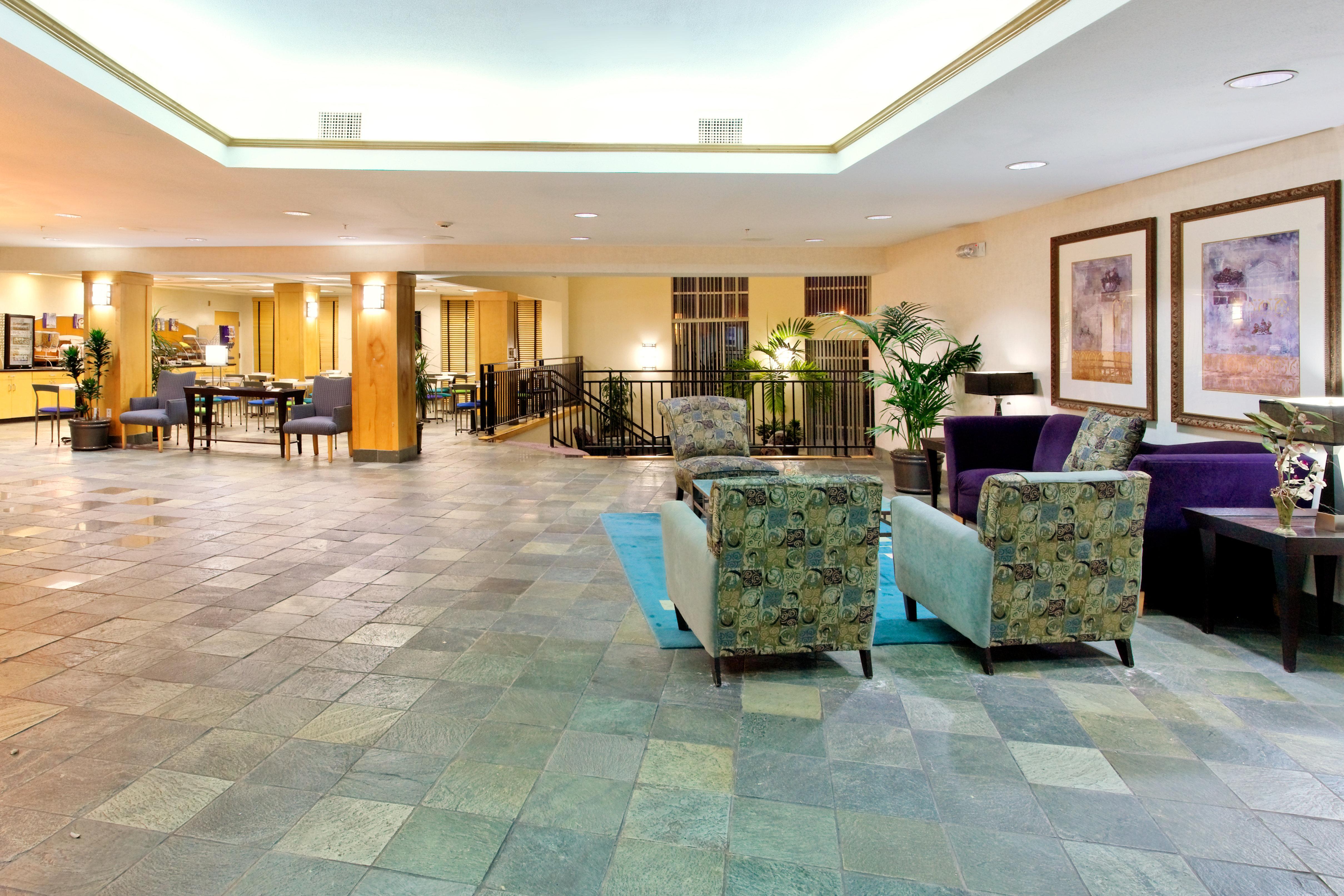 Holiday Inn Express Hotel & Suites San Antonio - Rivercenter Area By Ihg Bagian luar foto