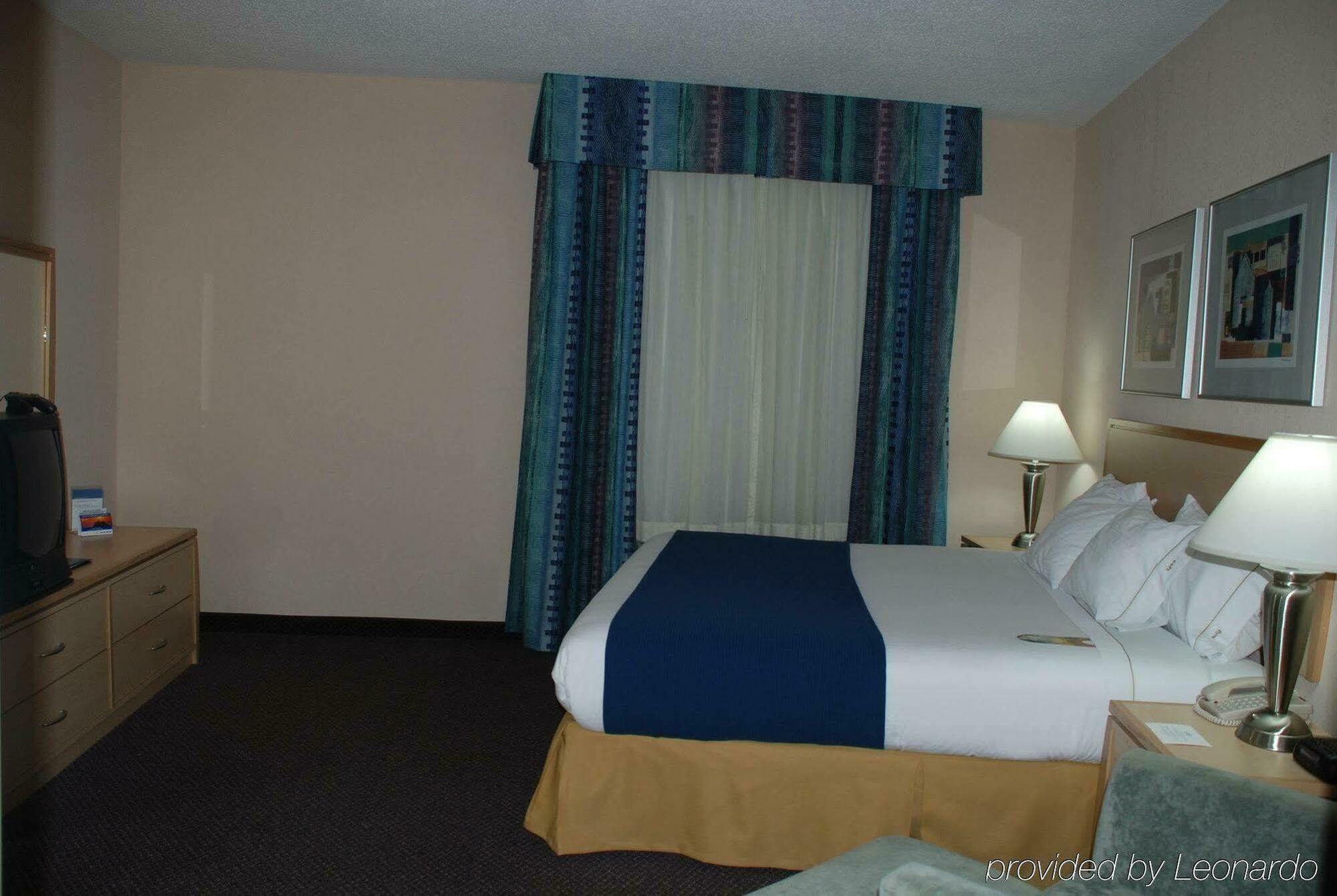 Holiday Inn Express Hotel & Suites San Antonio - Rivercenter Area By Ihg Ruang foto